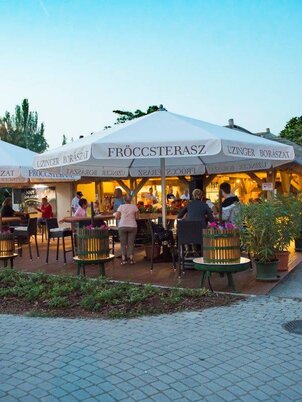 János Pince Udvarház 