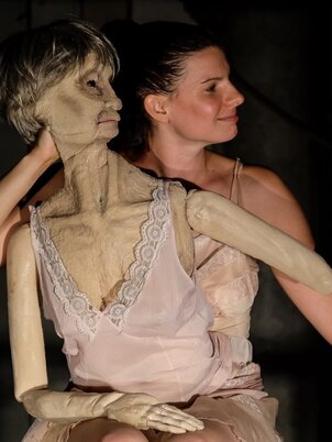 Alaine – Ideje a meghalásnak