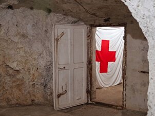 Air-Raid Shelter Tour and Historical Adventure Through Monasteries and Gardens