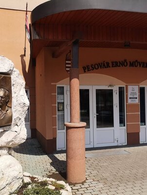 Pesovár Ernő Művelődési Ház