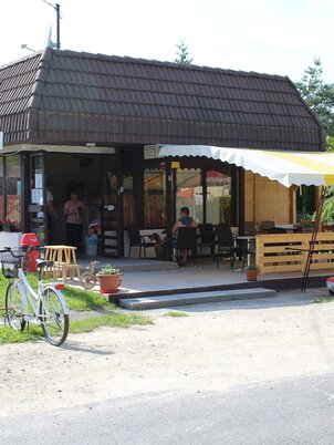 Tekergő Kerékpáros Pihenő- és Sátorozóhely