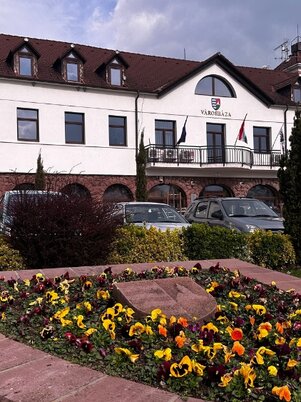 Balatonalmádi Városháza
